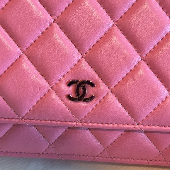 Chanel Lambskin Wallet on Chain, NWT very rare - Picture 4 of 14